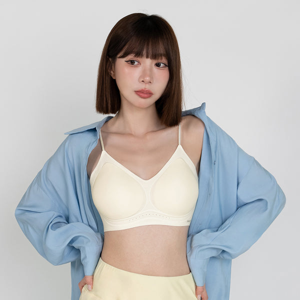 淺黃色