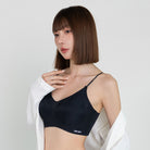 黑色